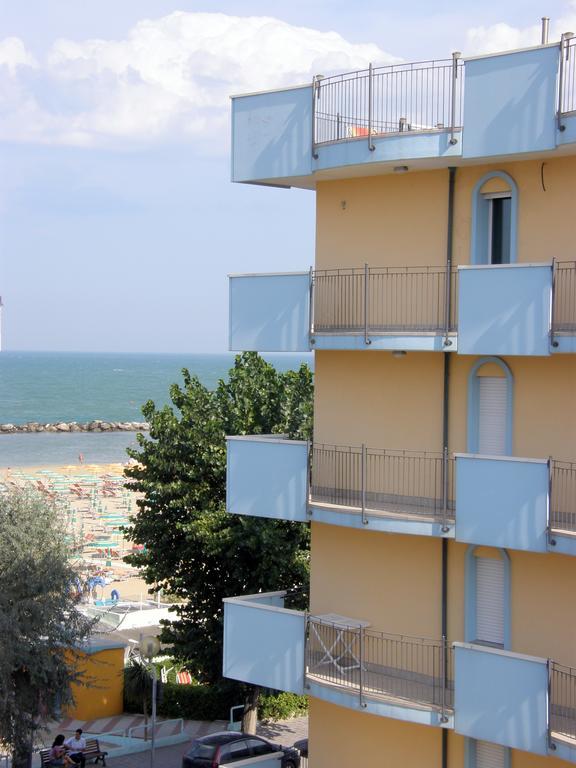 Residence Frontemare Rímini Exterior foto