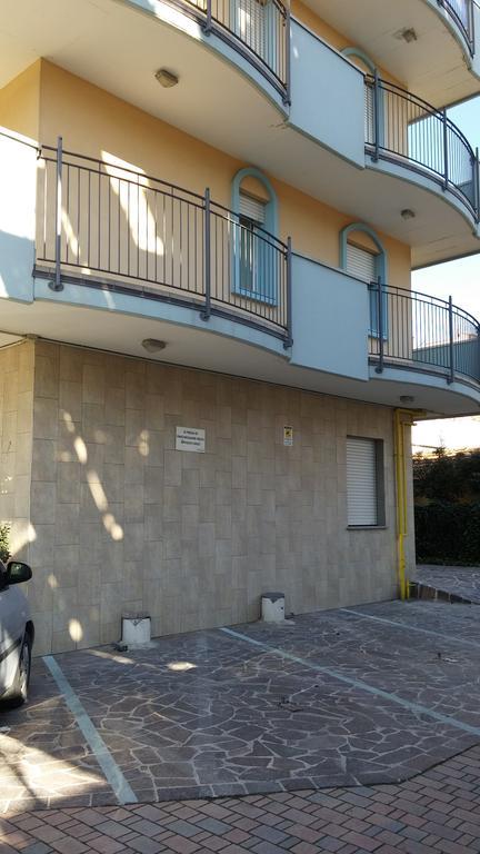 Residence Frontemare Rímini Exterior foto